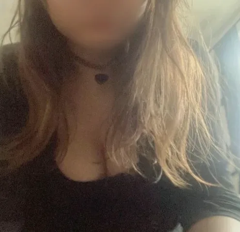 Charlotte, 28