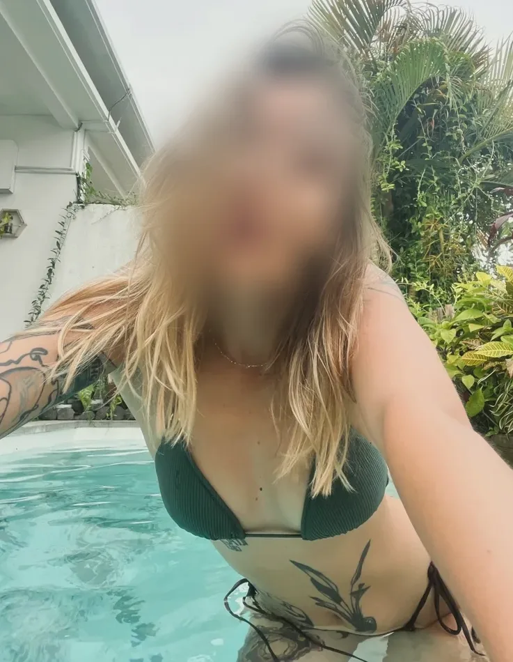 Ewa, 26